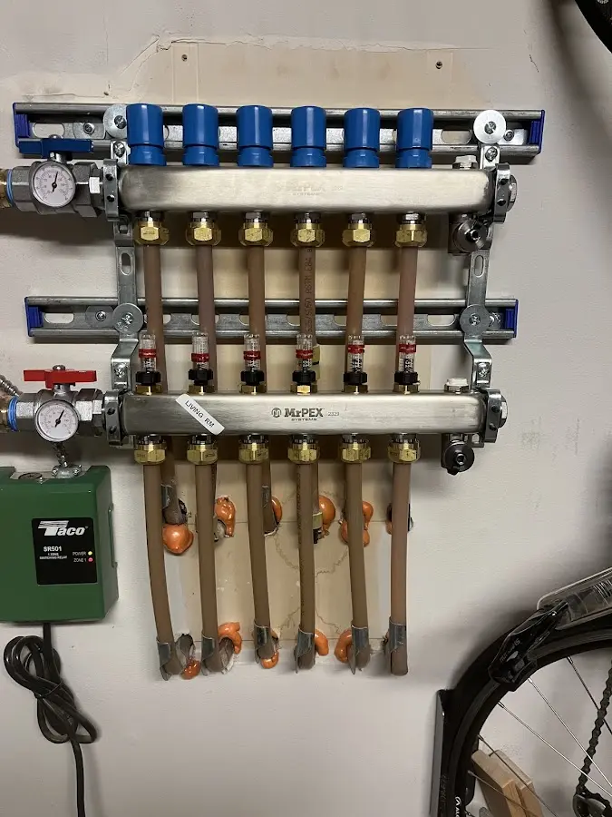 Plumber performing Leak Detection at a residential property in Gothenburg